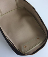 Load image into Gallery viewer, Louis Vuitton excursion bag