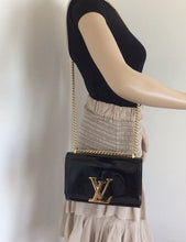 Load image into Gallery viewer, Louis Vuitton Louise MM sliding chain