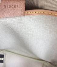 Load image into Gallery viewer, Louis Vuitton excursion bag