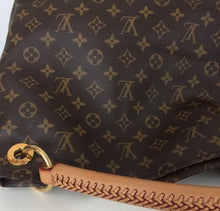 Load image into Gallery viewer, Louis Vuitton Artsy GM