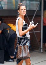 Load image into Gallery viewer, Louis Vuitton neo noe in noir