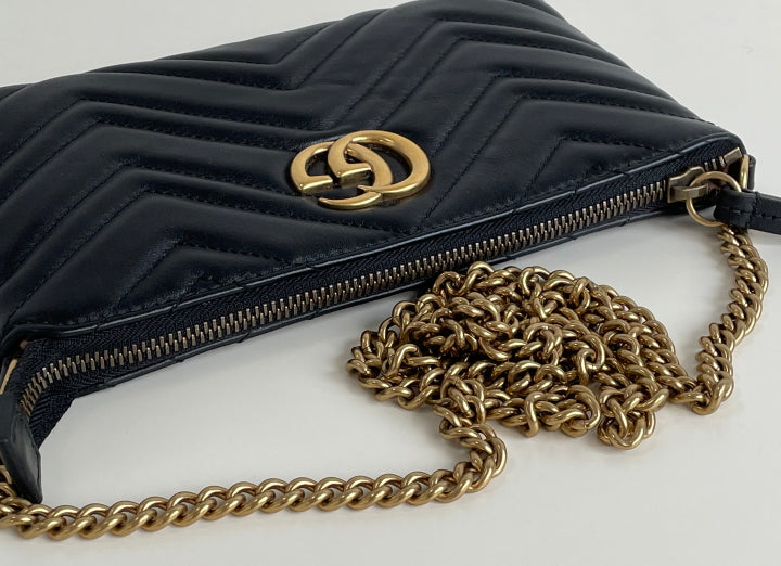 クラッチバッグ GUCCI GG MARMONT POUCH WITH CHAIN GG Marmont pochette with chain in black leather | GUCCI® US