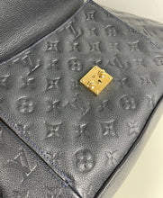 Load image into Gallery viewer, Louis Vuitton metis hobo in empreinte leather