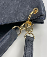 Load image into Gallery viewer, Louis Vuitton metis hobo in empreinte leather