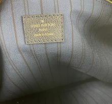 Load image into Gallery viewer, Louis Vuitton metis hobo in empreinte leather