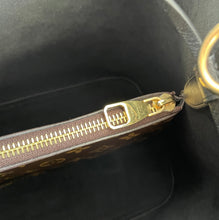 Load image into Gallery viewer, Louis Vuitton neo noe in noir