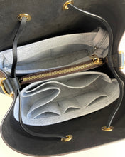Load image into Gallery viewer, Louis Vuitton neo noe in noir