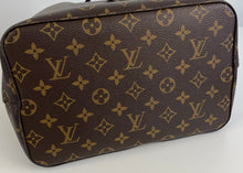 Load image into Gallery viewer, Louis Vuitton neo noe in noir