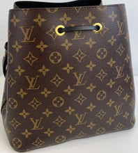 Load image into Gallery viewer, Louis Vuitton neo noe in noir