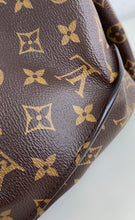 Load image into Gallery viewer, Louis Vuitton metis hobo
