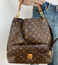 Load image into Gallery viewer, Louis Vuitton metis hobo
