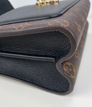 Load image into Gallery viewer, Louis Vuitton Victoire chain bag