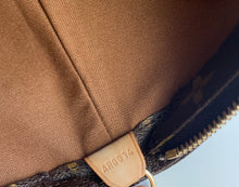 Load image into Gallery viewer, Louis Vuitton cabas mezzo monogram
