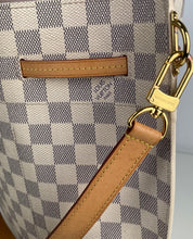 Load image into Gallery viewer, Louis Vuitton girolata in damier azur