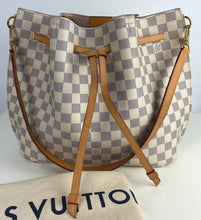 Load image into Gallery viewer, Louis Vuitton girolata in damier azur