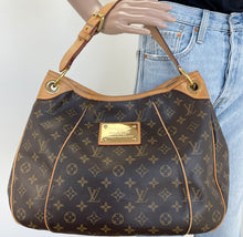 Load image into Gallery viewer, Louis Vuitton galliera PM in monogram