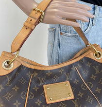Load image into Gallery viewer, Louis Vuitton galliera PM in monogram