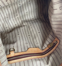 Load image into Gallery viewer, Louis Vuitton delightful PM