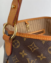 Load image into Gallery viewer, Louis Vuitton delightful PM