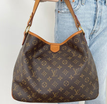 Load image into Gallery viewer, Louis Vuitton delightful PM