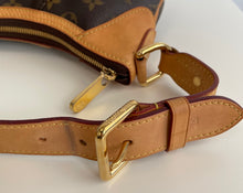 Load image into Gallery viewer, Louis Vuitton Thames pm in monogram