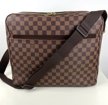 Load image into Gallery viewer, Louis Vuitton dorsoduro damier ebene