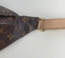 Load image into Gallery viewer, Louis Vuitton bumbag in monogram