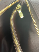 Load image into Gallery viewer, Louis Vuitton vaslav toiletry in damier ebene