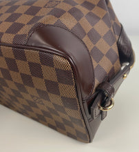Load image into Gallery viewer, Louis Vuitton vaslav toiletry in damier ebene