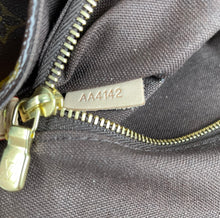 Load image into Gallery viewer, Louis Vuitton Chantilly GM