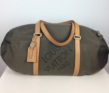 Load image into Gallery viewer, Louis Vuitton attaquant weekend or sports bag