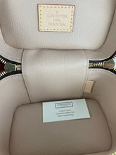 Load image into Gallery viewer, Louis Vuitton nano nice