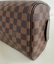 Load image into Gallery viewer, Louis Vuitton king size toiletry in damier