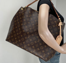 Load image into Gallery viewer, Louis Vuitton graceful MM