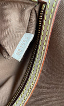 Load image into Gallery viewer, Louis Vuitton soft pegase briefcase