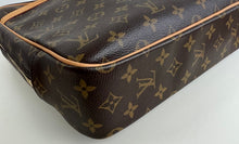Load image into Gallery viewer, Louis Vuitton soft pegase briefcase