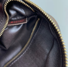 Load image into Gallery viewer, Louis Vuitton toiletry 25 in damier ebene
