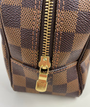Load image into Gallery viewer, Louis Vuitton toiletry 25 in damier ebene