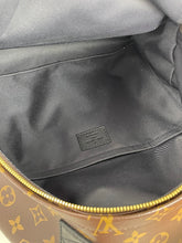 Load image into Gallery viewer, Louis Vuitton palm springs MM