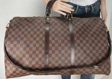 Load image into Gallery viewer, Louis Vuitton keepall bandouliere 55 in damier ebene