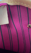 Load image into Gallery viewer, Louis Vuitton neverfull MM with pochette