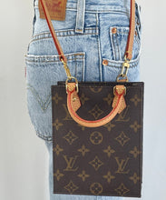 Load image into Gallery viewer, Louis Vuitton Petit Sac Plat in monogram