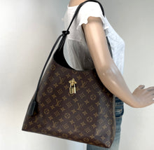 Load image into Gallery viewer, Louis Vuitton flower hobo noir