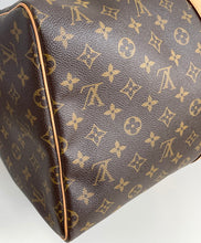 Load image into Gallery viewer, Louis Vuitton keepall 55 in monogram
