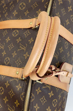 Load image into Gallery viewer, Louis Vuitton keepall 55 in monogram