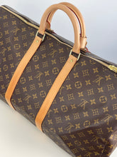 Load image into Gallery viewer, Louis Vuitton keepall 55 in monogram