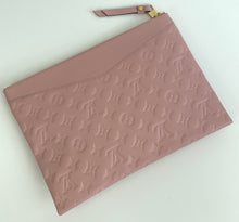 Load image into Gallery viewer, Louis Vuitton daily pouch rose poudre