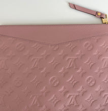 Load image into Gallery viewer, Louis Vuitton daily pouch rose poudre