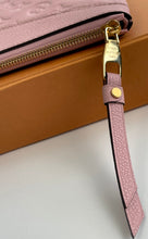 Load image into Gallery viewer, Louis Vuitton daily pouch rose poudre