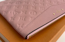 Load image into Gallery viewer, Louis Vuitton daily pouch rose poudre